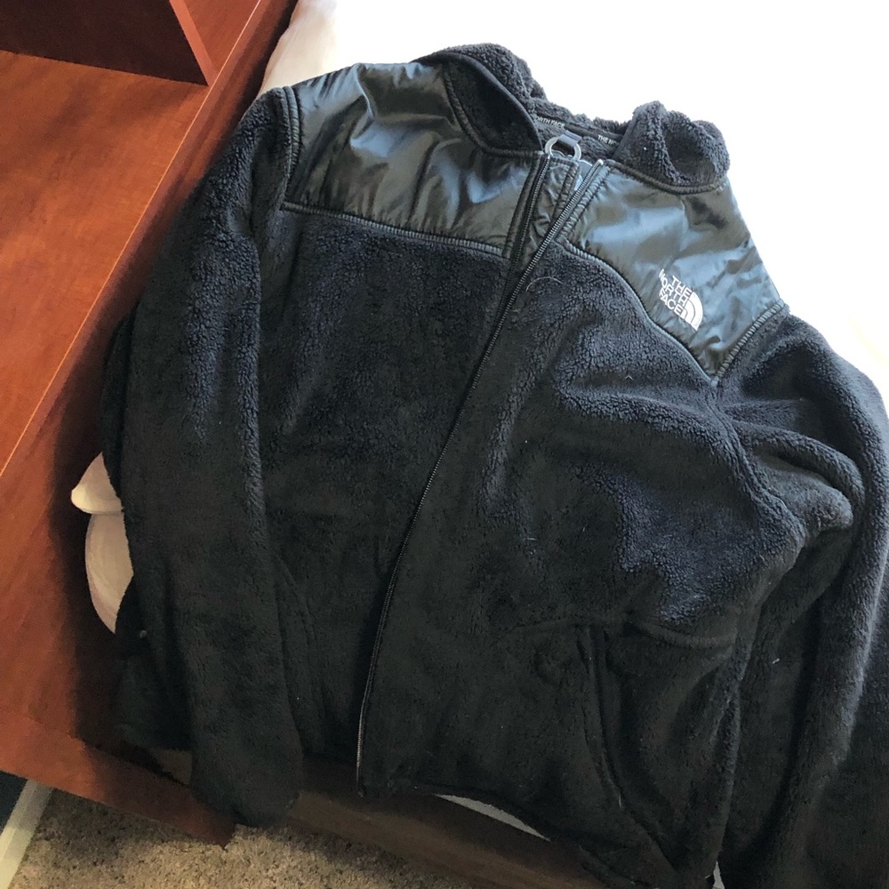 Black Northface jacket w/ hood